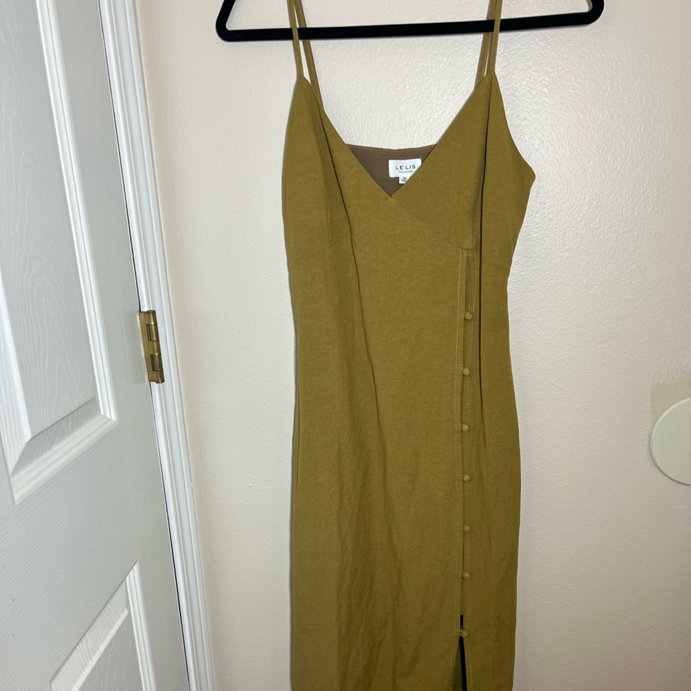 LE LIS Beautiful green dress